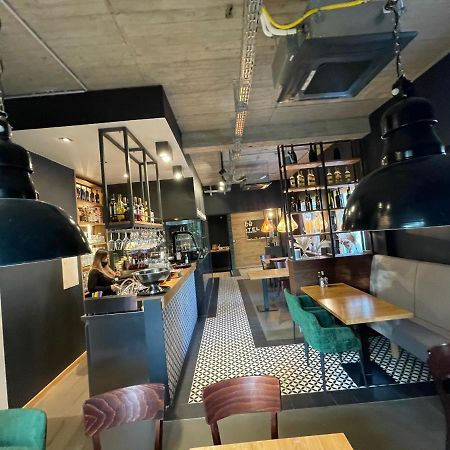 Hotel Am Stadion Vanino Cucina Italian Bielefeld Eksteriør billede